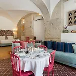 Apartment Residentas Apostolos