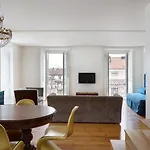 Residentas Apostolos Apartment *