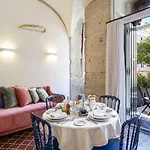 Apartment Residentas Apostolos