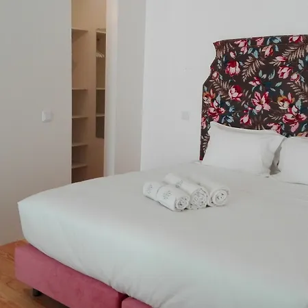 Residentas Apostolos Apartment *