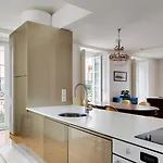 Residentas Apostolos Apartament