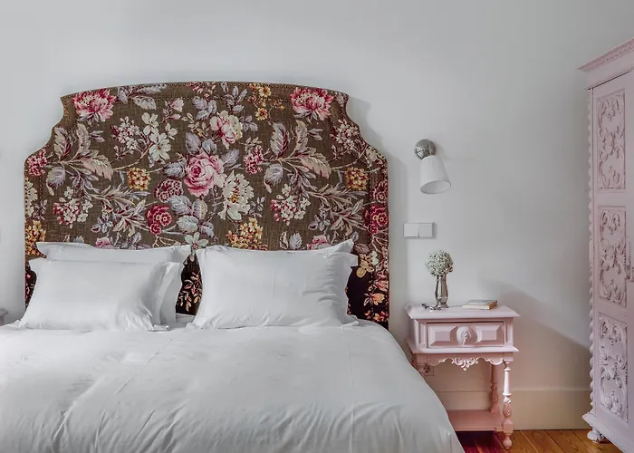 Residentas Apostolos *