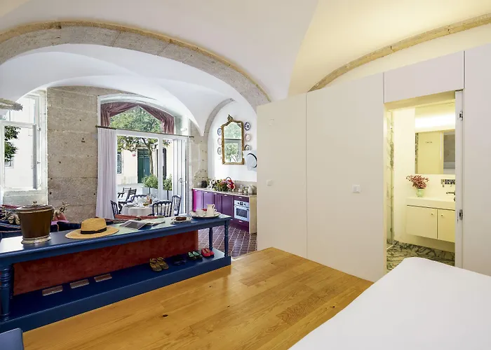 Residentas Apostolos