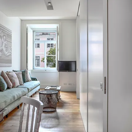 Residentas Apostolos Lisbona